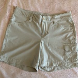 NWOT Eddie Bauer womens shorts size 4